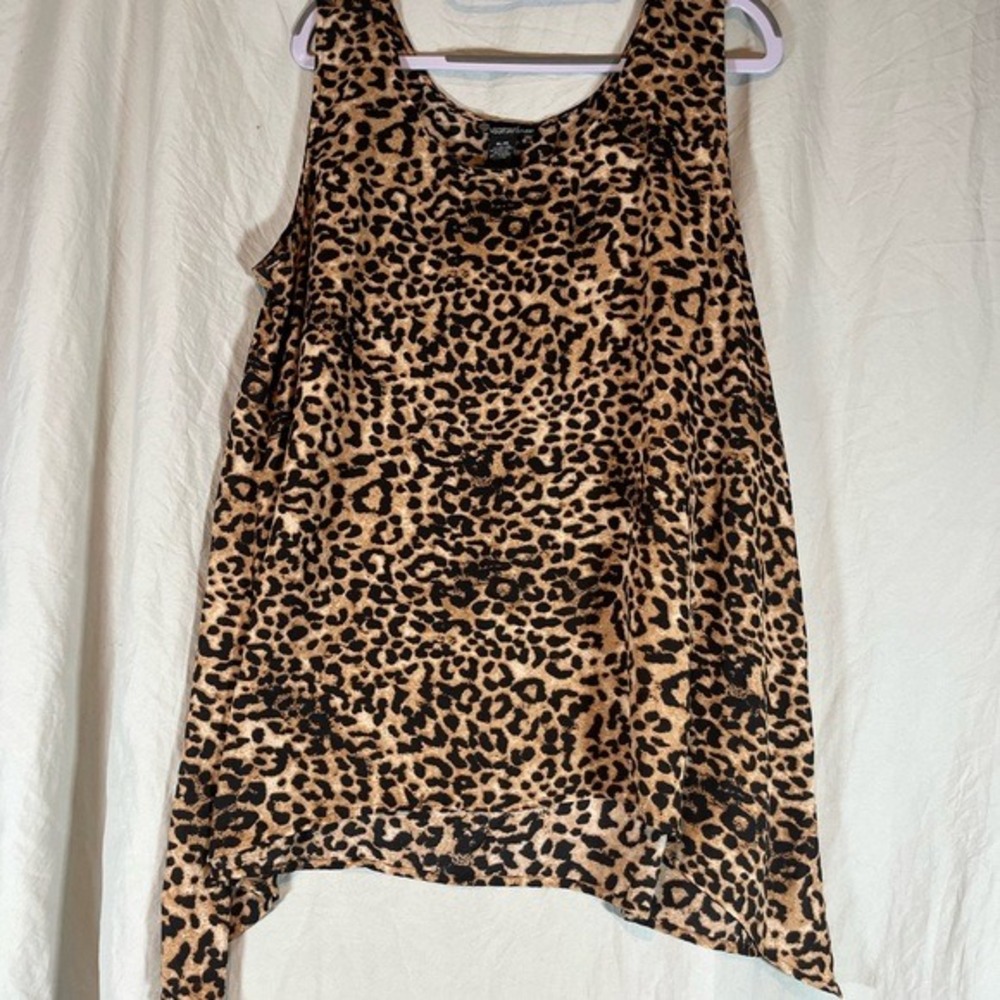 Signature Studio Womens‎ XL Leopard Print Sharkbite Hem Sleeveless Blouse Brown